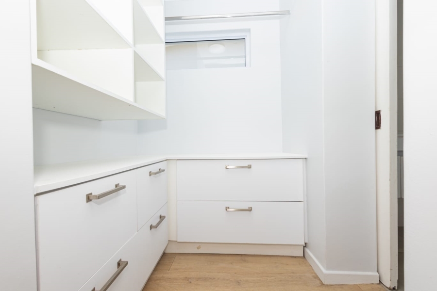 To Let 2 Bedroom Property for Rent in Wynberg Western Cape